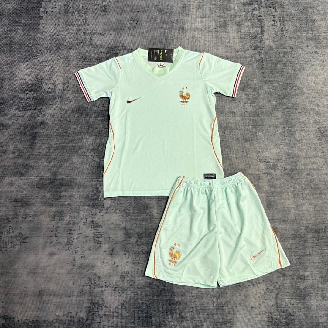 France Away Kids Kit