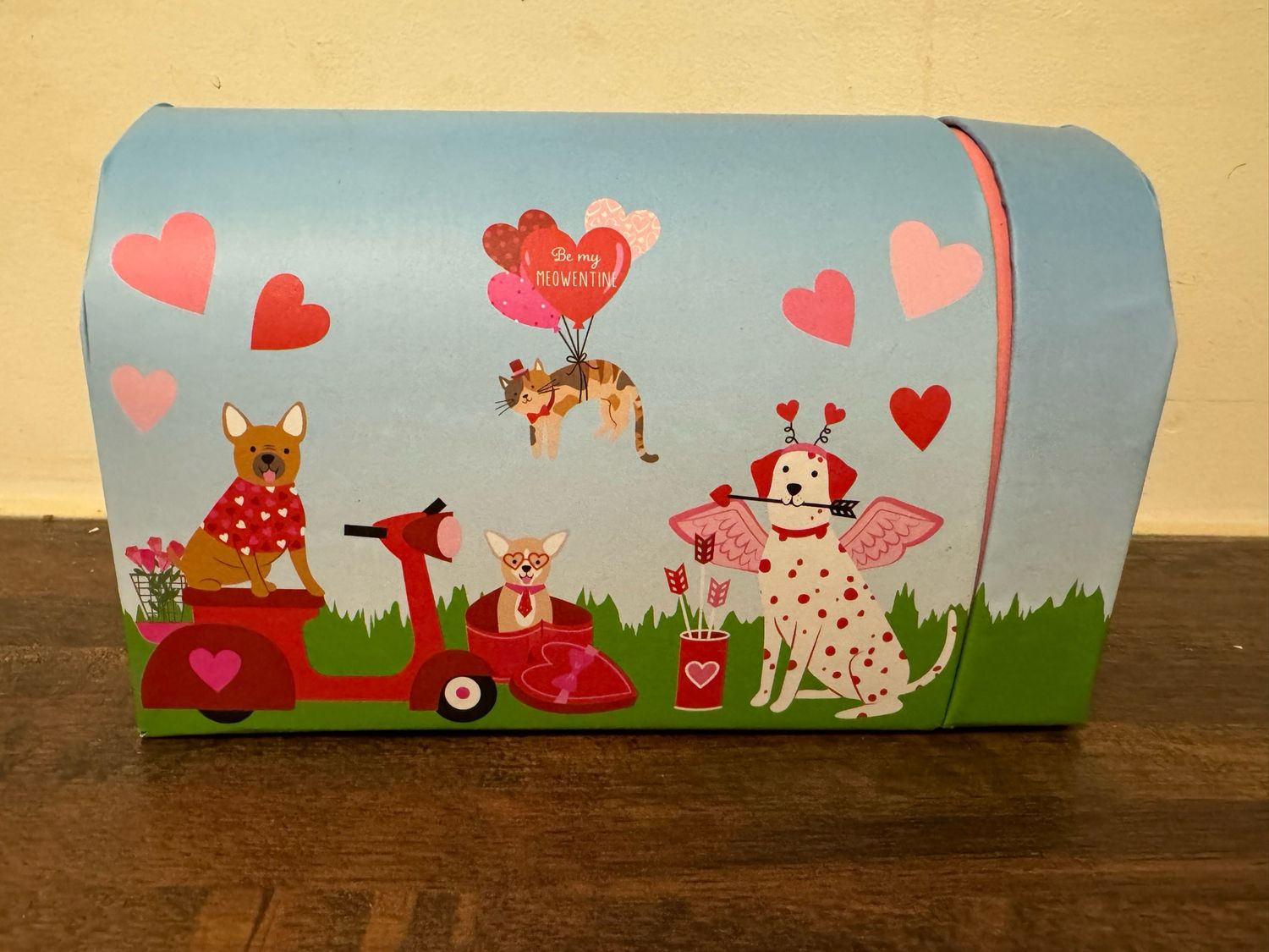 1 LB Treats In Valentine Mailbox