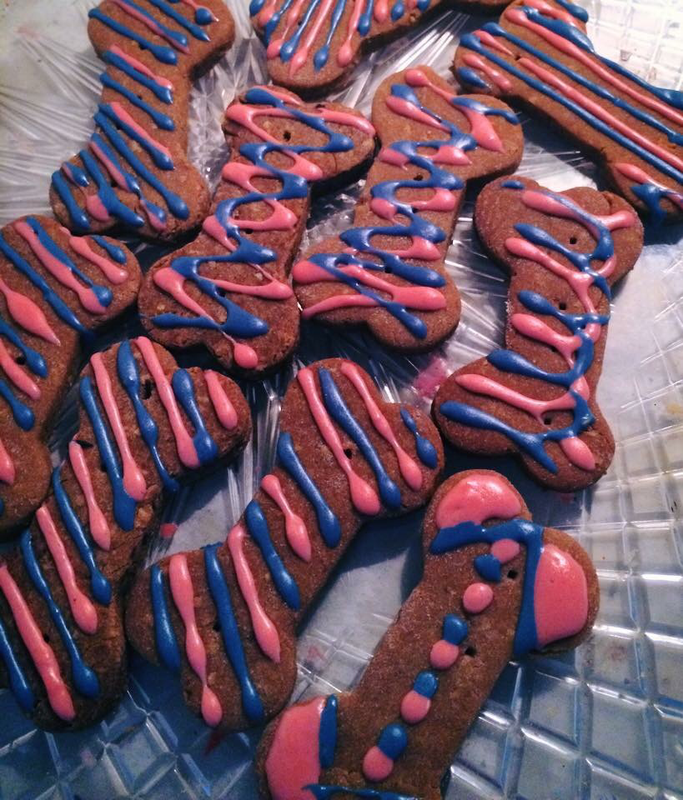 12 Decorated Dog Bones