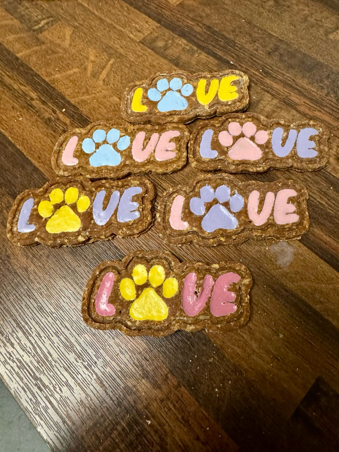 L🐾VE Treats