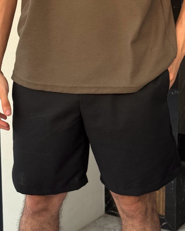 Black Lino Short