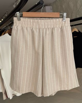 Beige Lines Short
