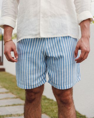 Isla Short