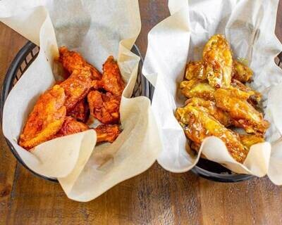 Traditional Wings (14 piece - 2 Flavours)