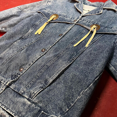 Vintage 1980’s Pioneer Wear Western Denim Jacket. Free Shipping