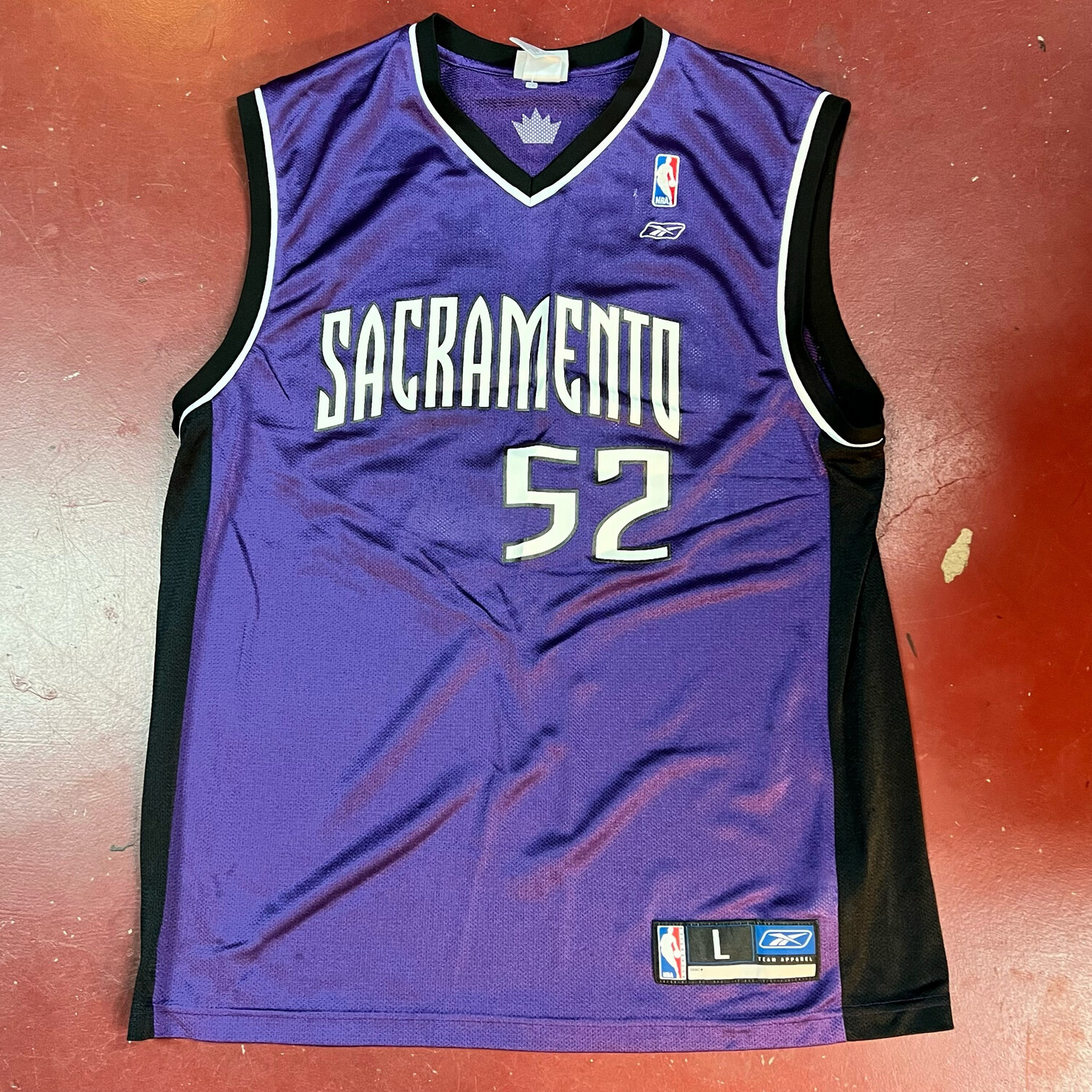 Reebok Sacramento Kings Basketball Jersey. Miller 52