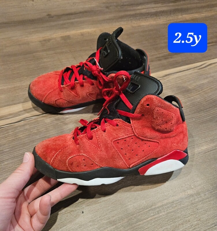 Nike Air Jordan 6 Retro Big Kids 2.5y Shoes