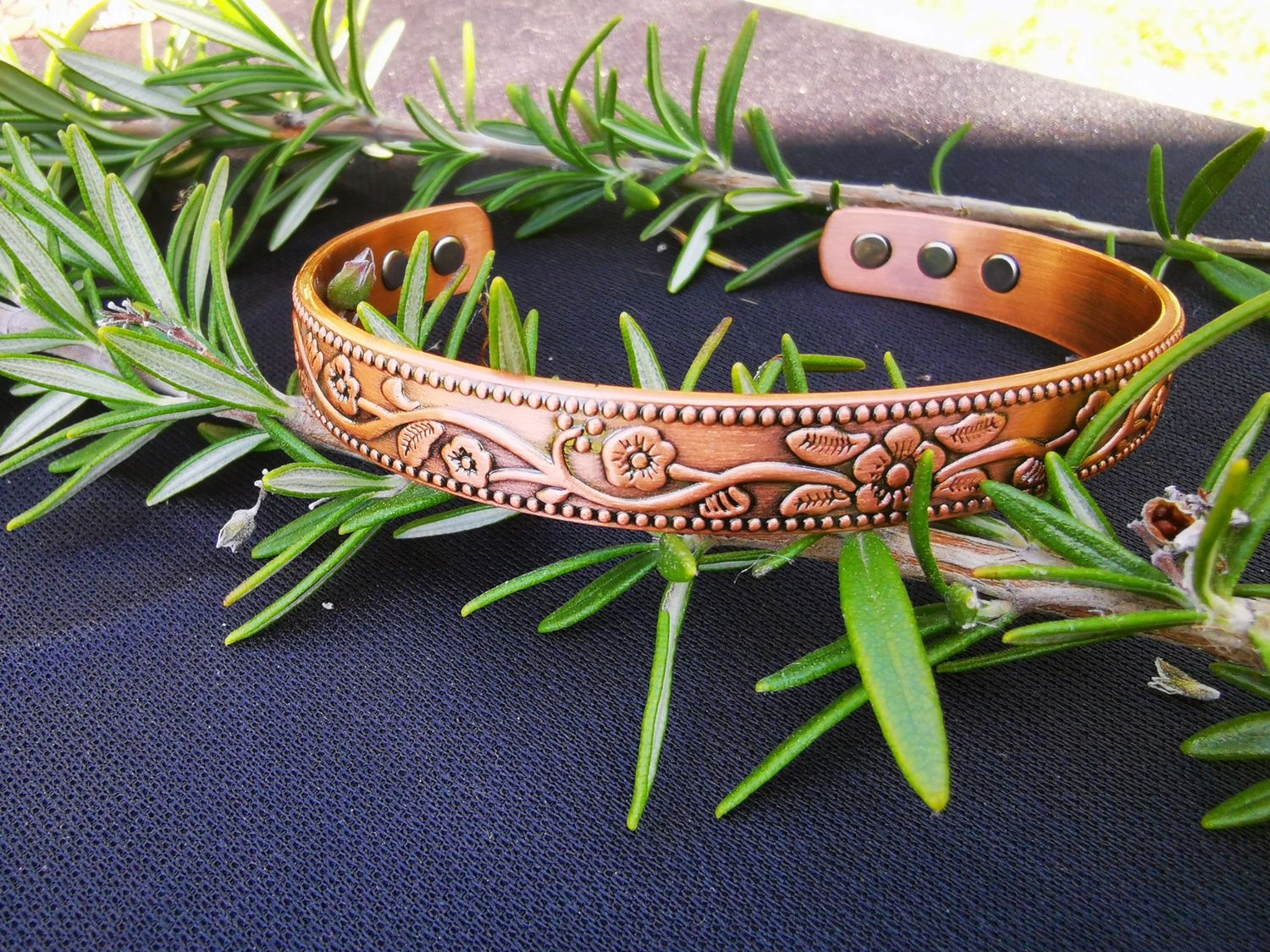 Copper Magnestic Healing Bracelet Viking Flower Design