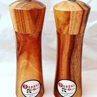 15cm Acacia hardwood grinders (salt and pepper) Giftpack