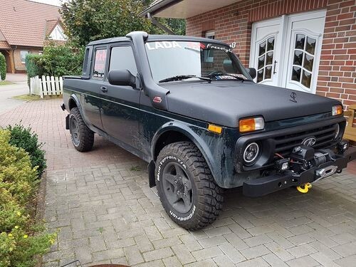 Ansaugschnorchel FD2.0 Lada 4x4/ Niva/Urban/Pickup/Taiga von Firma "F-DESIGN" mit Raptor Beschichtet
