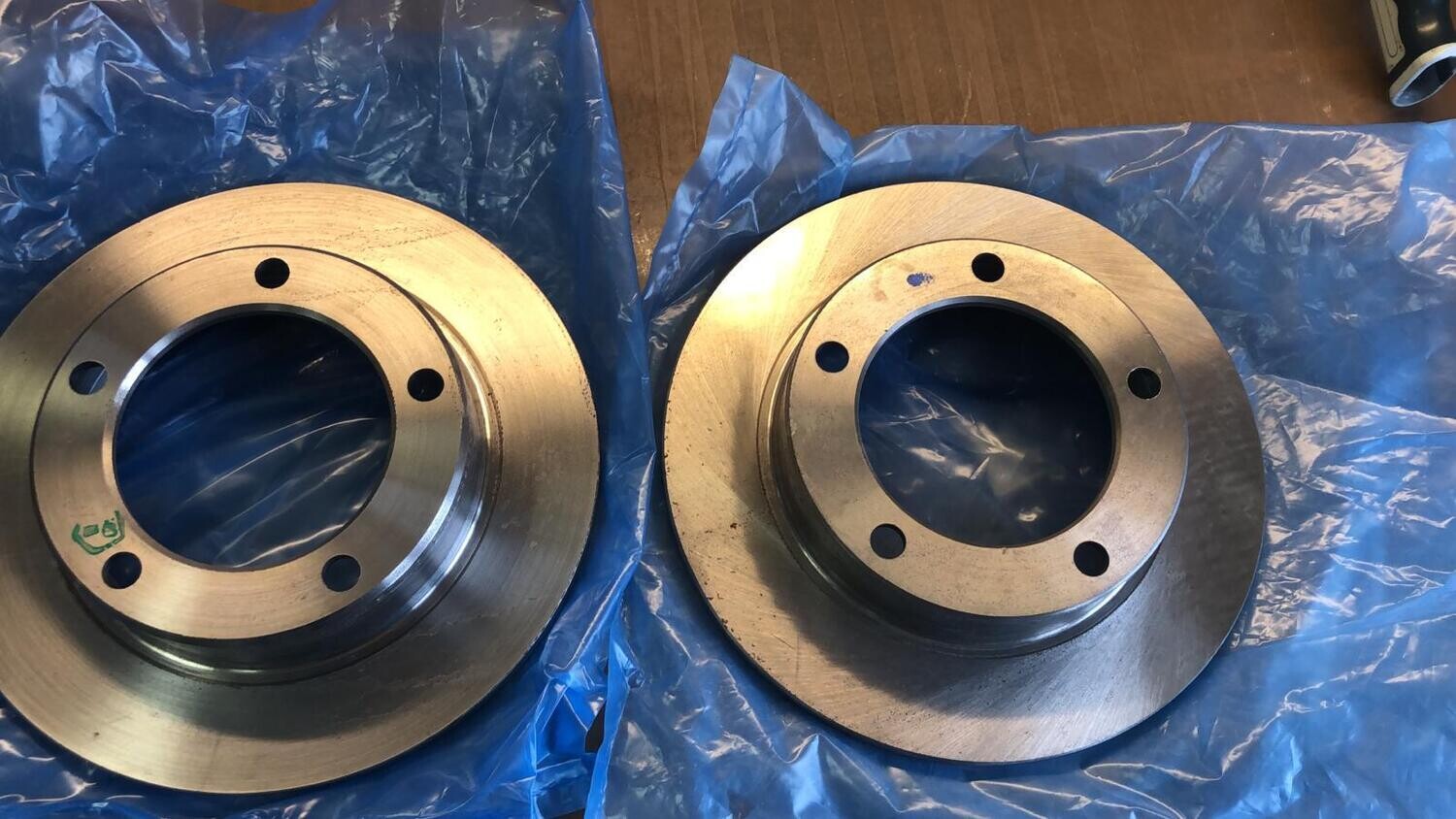2x Bremsscheiben für Lada Niva bis 2016, Original