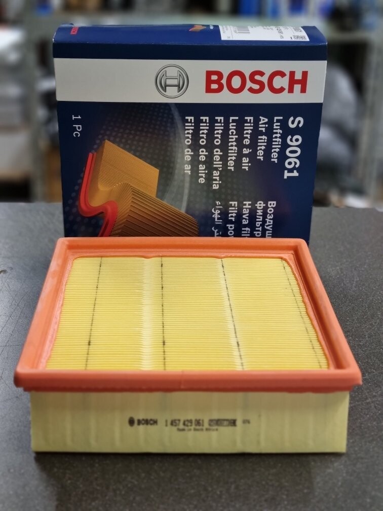 Lüftfilter von Bosch  für Lada 4x4 1,7i alle sorten, Eckig