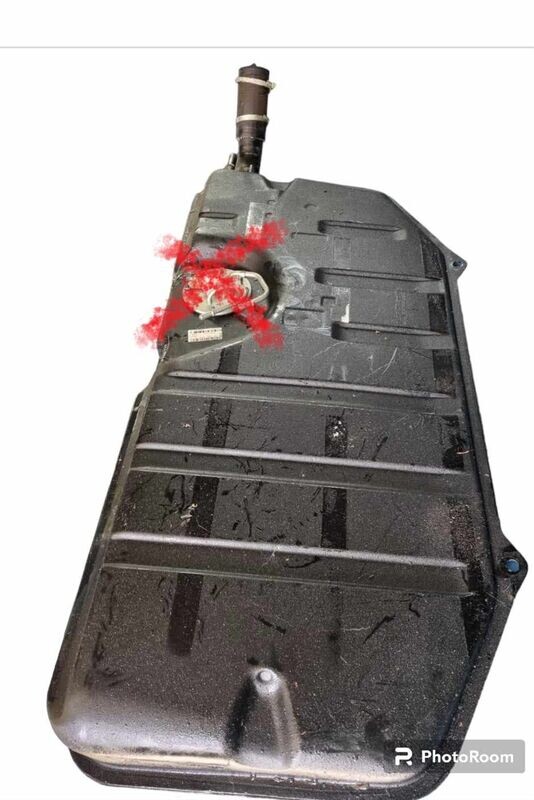 Kraftstofftank,  Benzintank  für Lada Niva "M" ab 2011 
ohne Pumpe