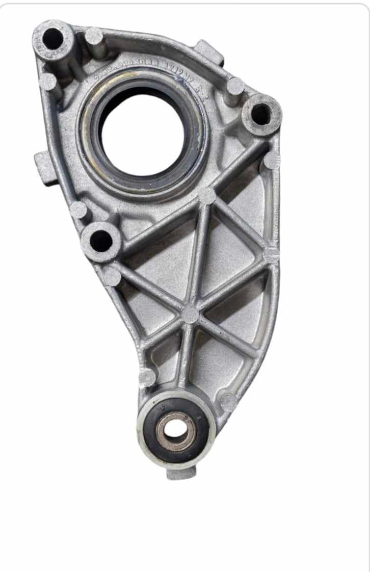 Halter Deckel für DIFFERENTIAL Vorderachse, für LADA 4x4 / NIVA / TAIGA / PICKUP/ URBAN /2131/Legend ab 2016  inkl.Simmerring rechts