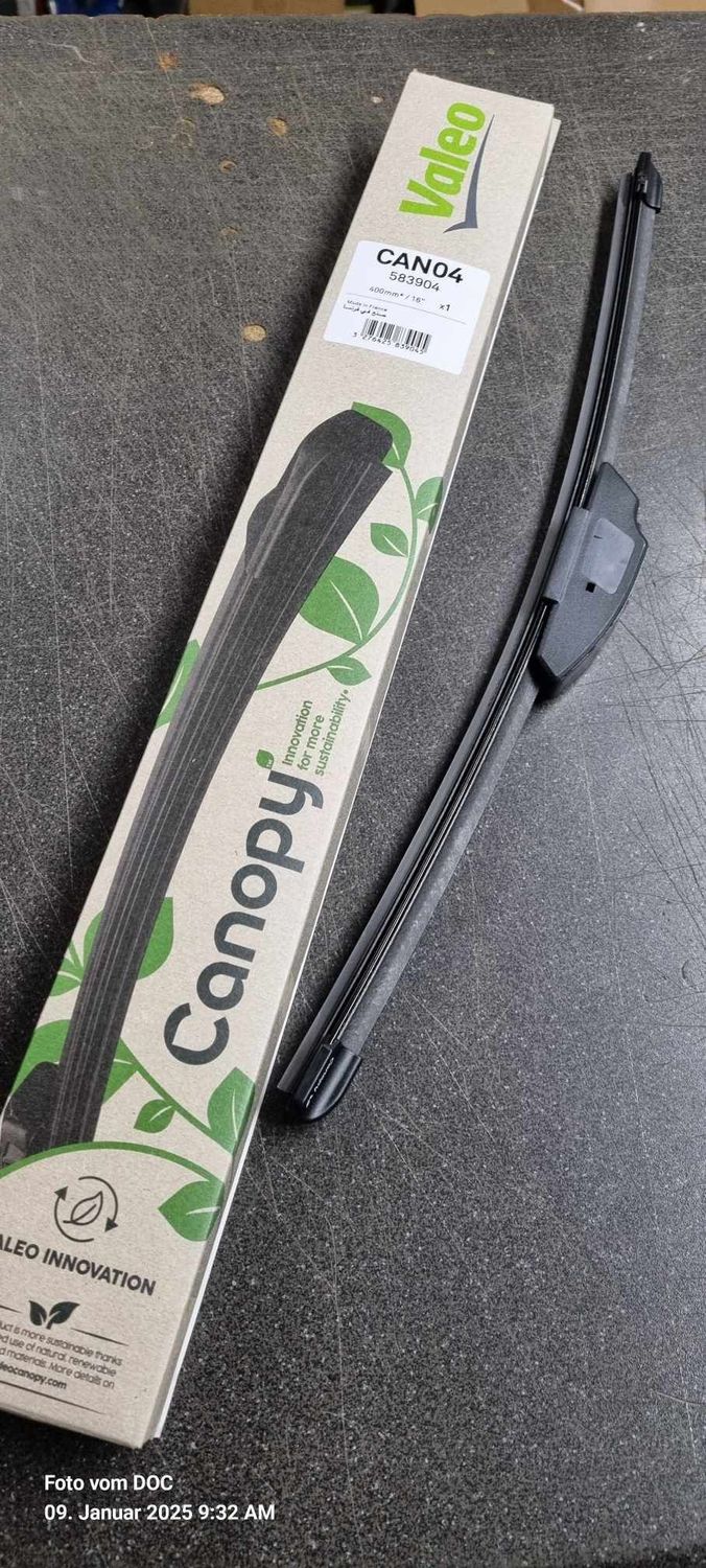 1x Scheibenwischerblatt 400 mm universal für alle NIva vorne  ,  mit Hackensystem,Valeo Canopy Flat