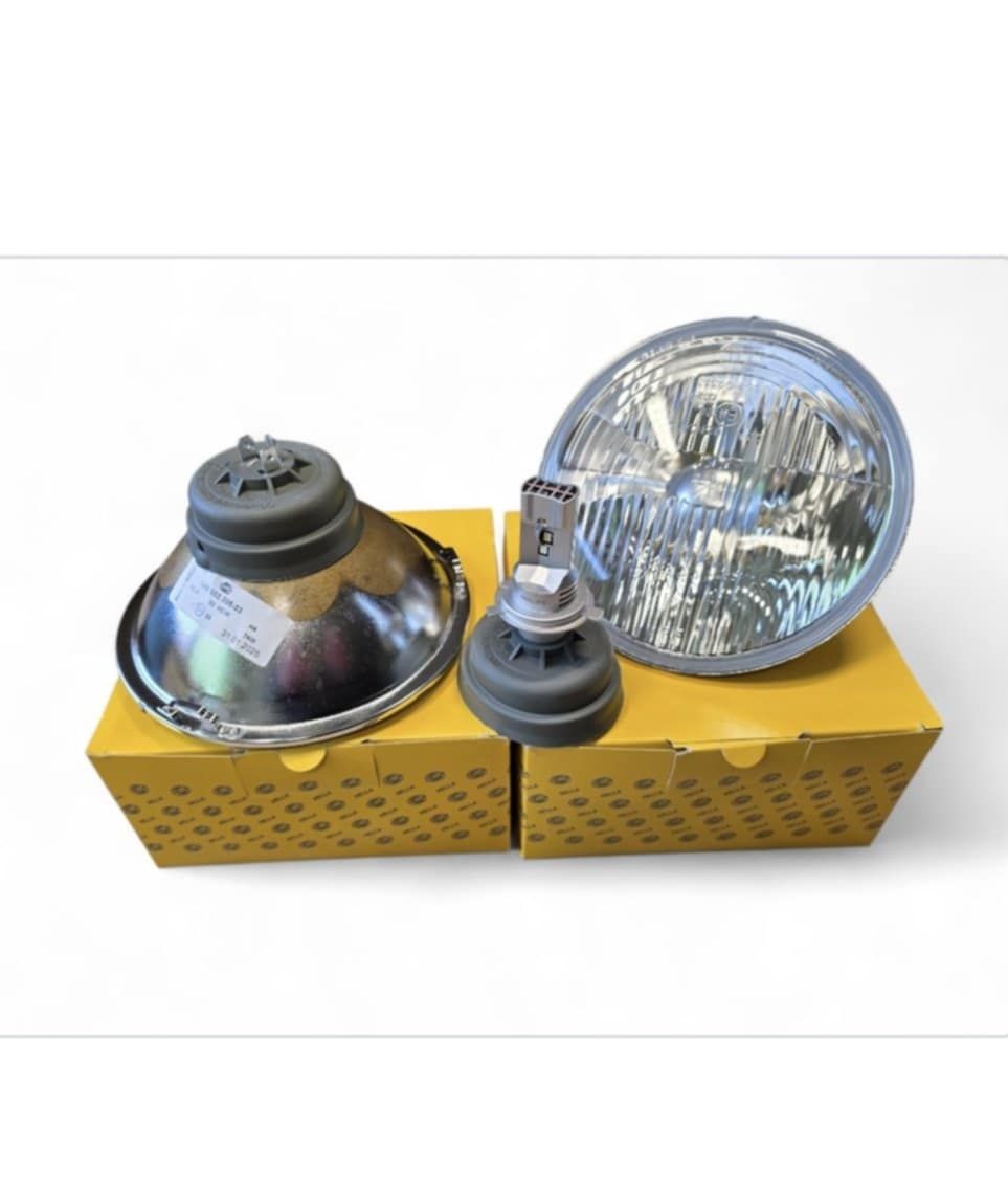2x Hauptscheinwerfer ,Einsatz, für alle 1700ccm Niva´s von Hella , mit e-prüfzeichen + 2x Philips Ultinon Pro6000 H4 BOOST GEN2 +300% mit  Straßenzulassung!