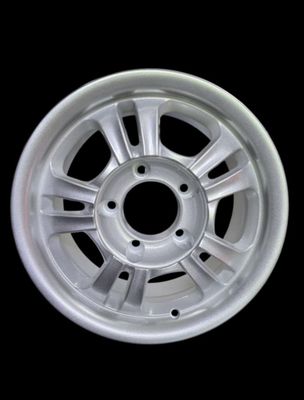 1x Lada 4x4 BRONTO Alufelge 7Jx15 ET15 in Silber Glänzend