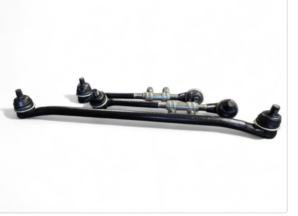 Spurstangen Set  Komplett links + rechts +mitte  für Lada Niva "M" ab 2010 alle Modifikationen und Ausstattungen