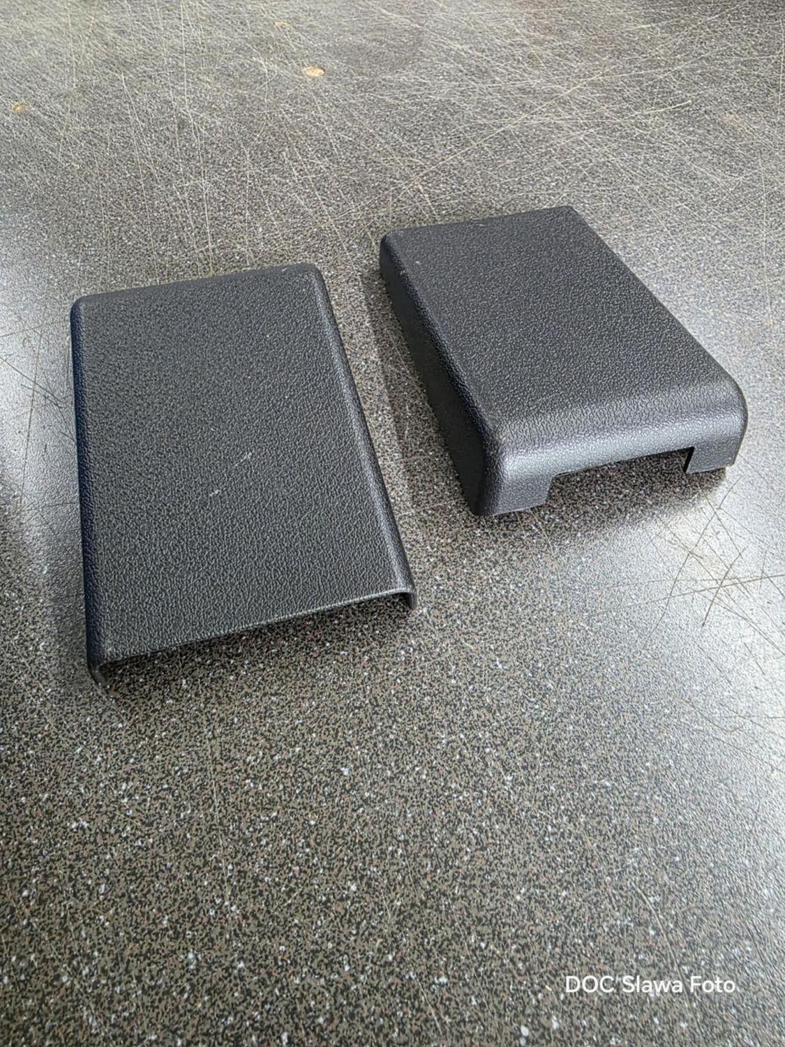 Hebel zum Sitz umklappen links + rechts , für LADA 4x4 / NIVA / Legend / TAIGA / PICKUP/ URBAN /2131 ab Facelift 2020 Hebel zum Sitz umklappen links + rechts , für LADA 4x4 / NIVA / Legend / TAIGA / PICKUP/ URBAN /2131 ab Facelift 2020