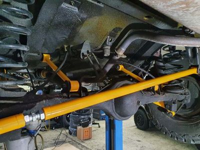 Längsstangen verstärkt , Satz- 5 Stück - alle LADA Niva Längsstangen verstärkt , Satz- 5 Stück - alle LADA Niva