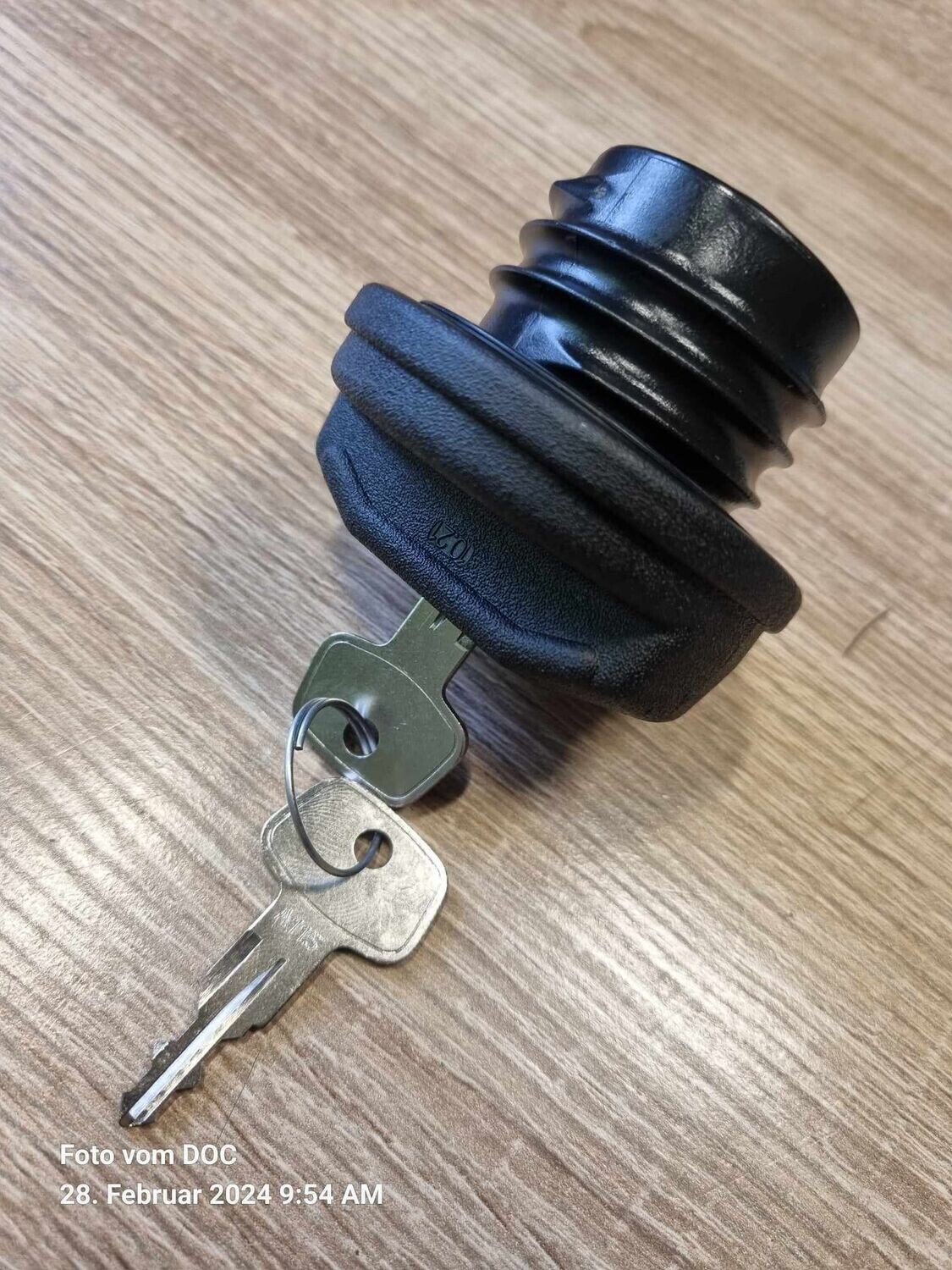 Tankdeckel für LADA 4x4 / NIVA / TAIGA / PICKUP/ URBAN /2131, Abschließbar