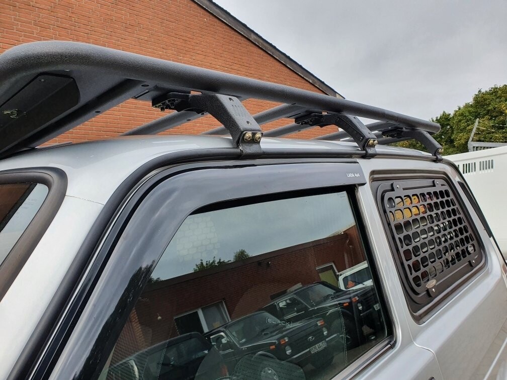 Windabweiser Original für Lada Niva 4x4 alle sorten Windabweiser Original für Lada Niva 4x4 alle sorten