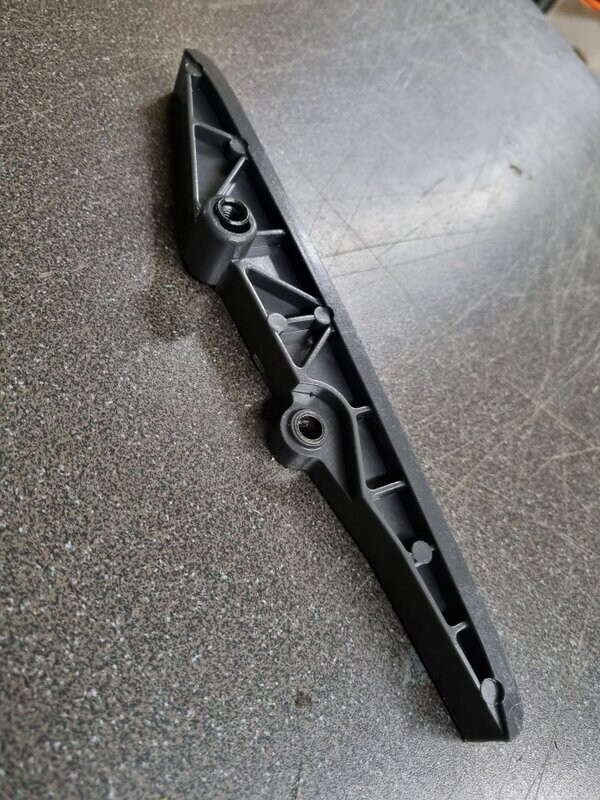 Kettenberuhigerschiene  für Lada Niva 4x4 Legend