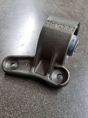 Lagerbock / Gummilager für Schaltgetriebe hinten , 1700cccm Lada Niva, alle sorten Lagerbock / Gummilager für Schaltgetriebe hinten , 1700cccm Lada Niva, alle sorten