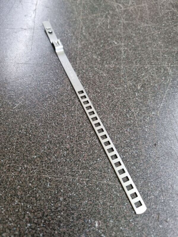 1x Edelstahl Schelle , kemmbereich 25-50mm