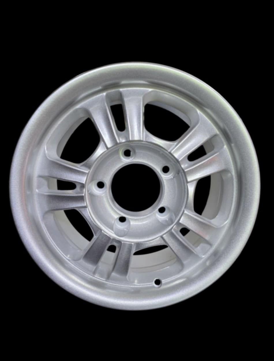 1x Lada 4x4 BRONTO Alufelge 7Jx15 ET15 in Silber Glänzend 1x Lada 4x4 BRONTO Alufelge 7Jx15 ET15 in Silber Glänzend