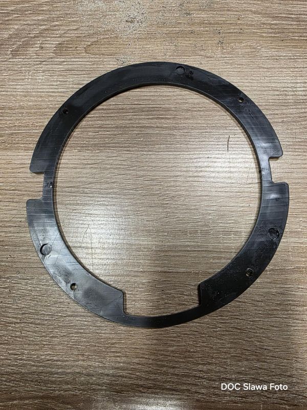 1 x Gummidichtung für Hauptscheinwerfer ,passt auf alle Niva 1 x Gummidichtung für Hauptscheinwerfer ,passt auf alle Niva