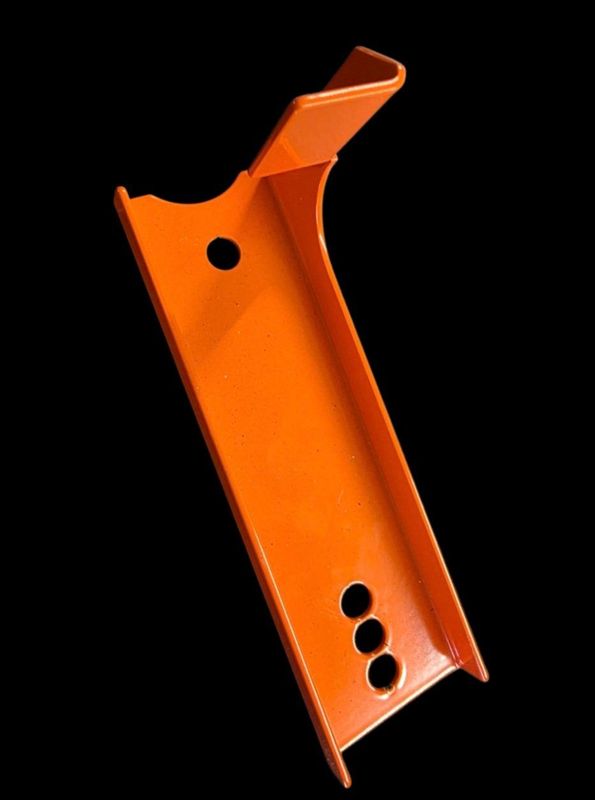 Halter für Schlauch bei höherlegung Lichtmaschine, für Lada 4x4/NIVA/Urban/Taiga Halter für Schlauch bei höherlegung Lichtmaschine, für Lada 4x4/NIVA/Urban/Taiga