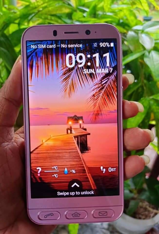 SHARP SUMAHO 4 (3GB / 32 GB)