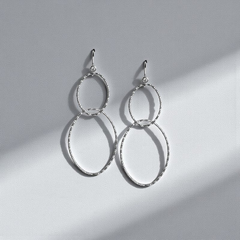 INFINITY Ohrringe aus 925 Silber mit Zirkonia INFINITY Ohrringe aus 925 Silber mit Zirkonia