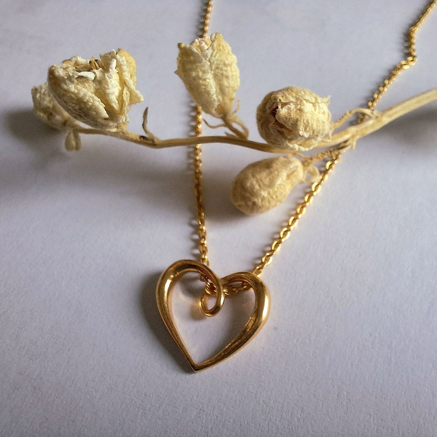 SWIRLY LOVE Halskette aus 925 Silber (vergoldet)