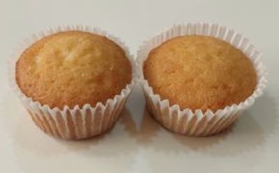 VANILLA CUPCAKES 2PCS Gluten Free  فانيلا كاب كيك قطعتين خالي من الجلوتين