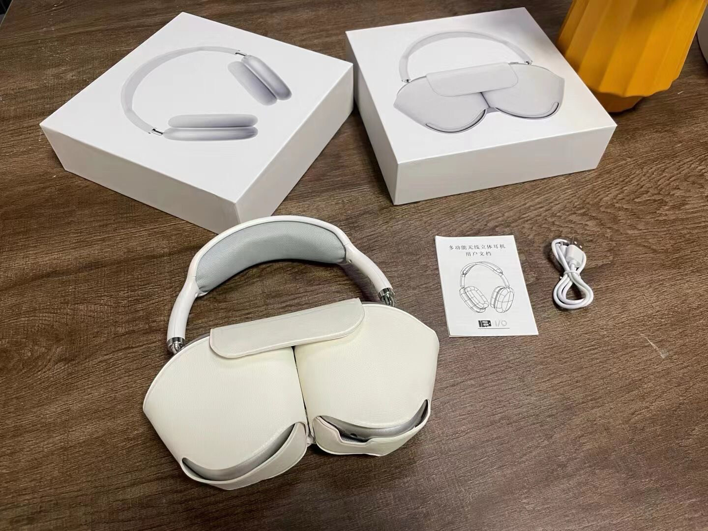 Airpod max , three colors: blue, white, max black, sound quality, strong insulation, head pillow, compatible with all devices, with the ability to control volume and pause playback