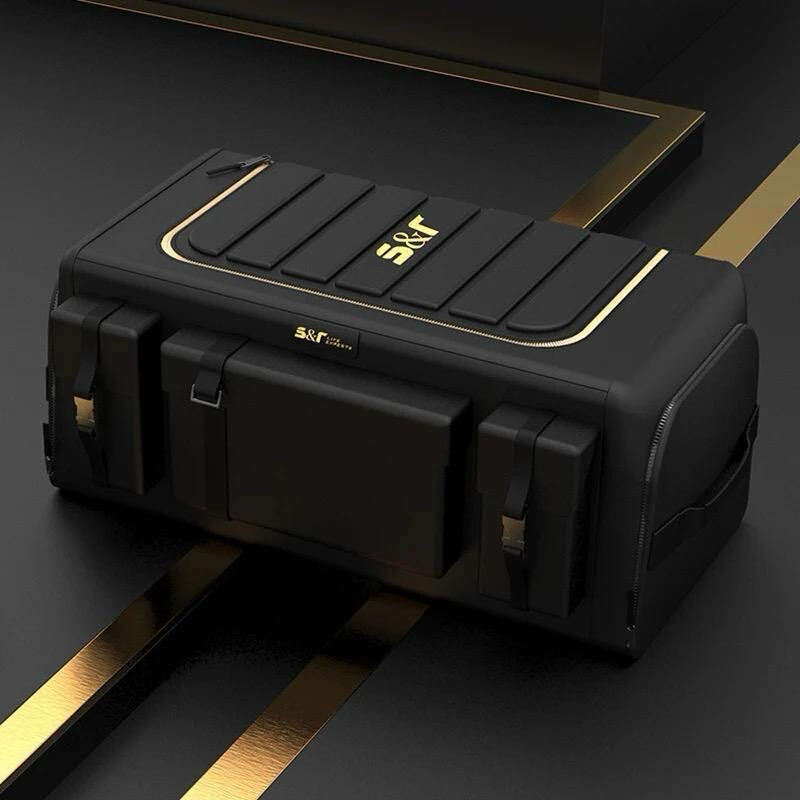 A bag for trips, travel, purses, or a car bag, waterproof, high quality, 6 pockets with fasteners, 70 litres.