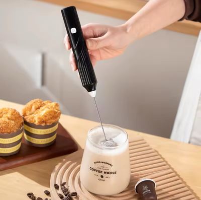 Type-C rechargeable blender, 3 speeds for whipping, juice and milk. Powerful speed mixes for you and makes it easy for you black color