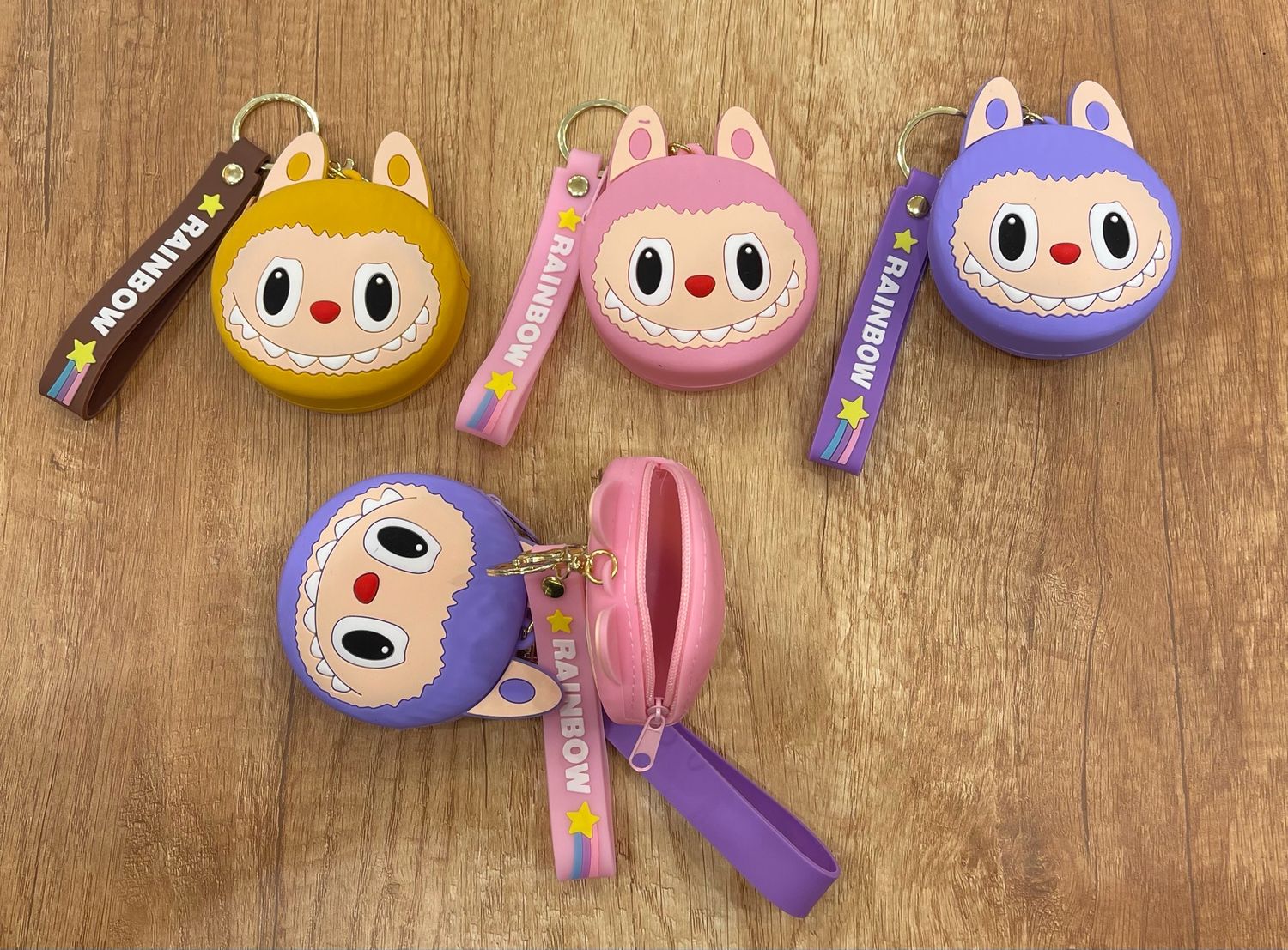 Labubu medal with small bag