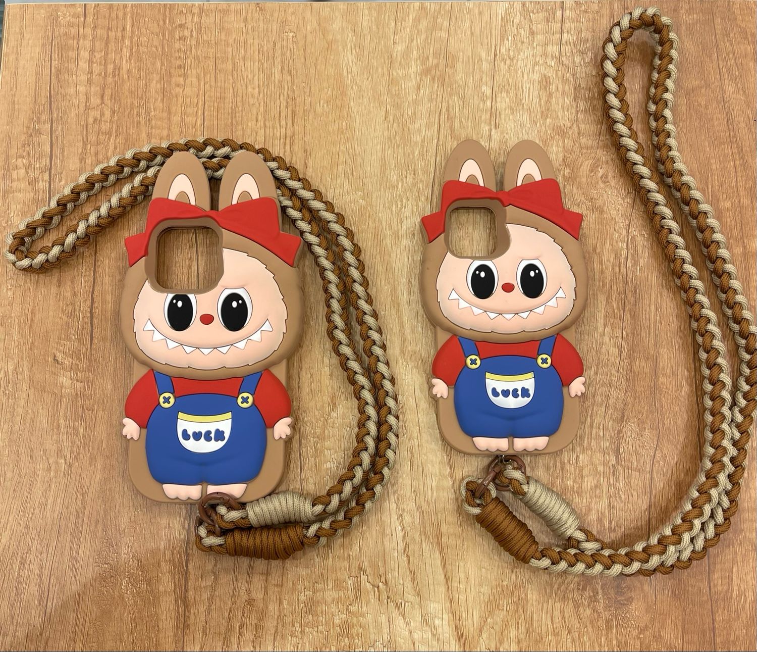The trend case labubu with hanger 