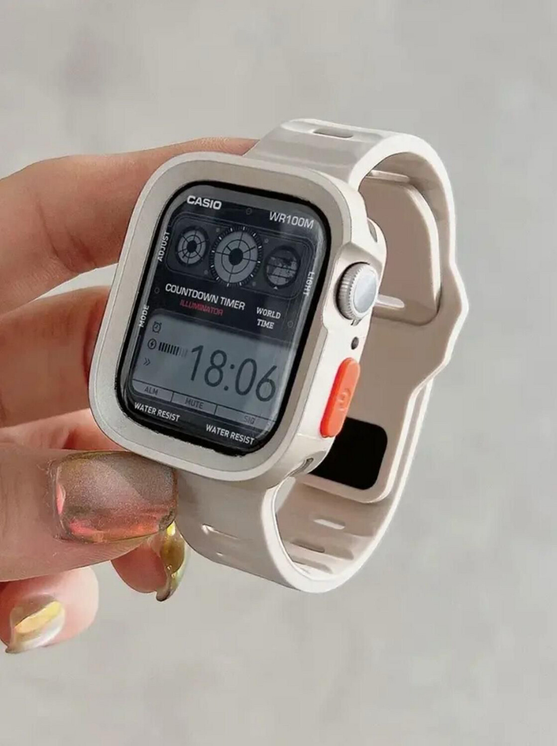The strap for the Apple Watch with a cover in distinctive colors is light, practical, and sporty. It is comfortable to wear with a protective case