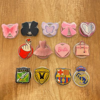 Pop MagSaif magnetic grip, distinctive embossed designs, trendy