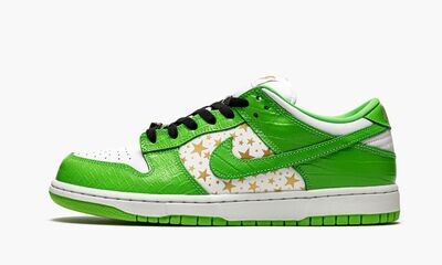 NIKE SB DUNK LOW &quot;Supreme - Stars - Mean Green&quot;
