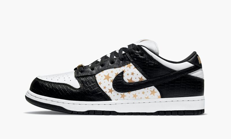 NIKE SB DUNK LOW &quot;Supreme - Stars - Black&quot;