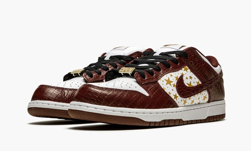 NIKE SB DUNK LOW "Supreme - Stars - Barkroot Brown"