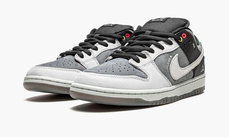 NIKE SB DUNK LOW PRO ISO "VX1000"