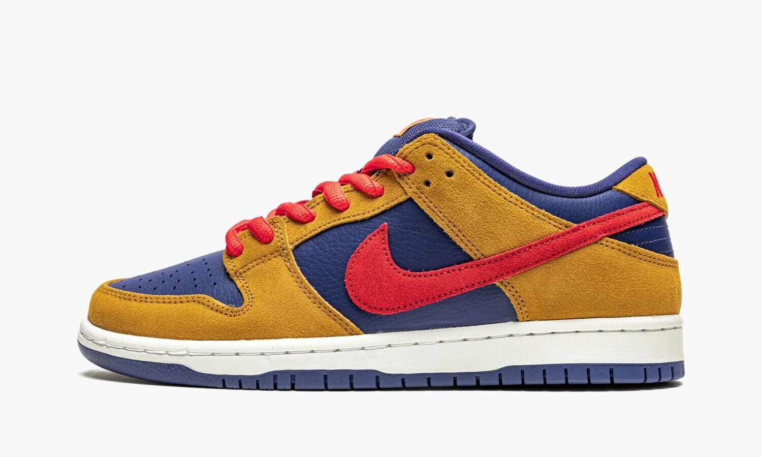 NIKE SB DUNK LOW PRO SNEAKERS