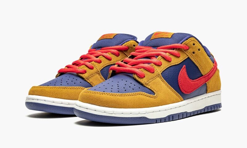 NIKE SB DUNK LOW PRO SNEAKERS