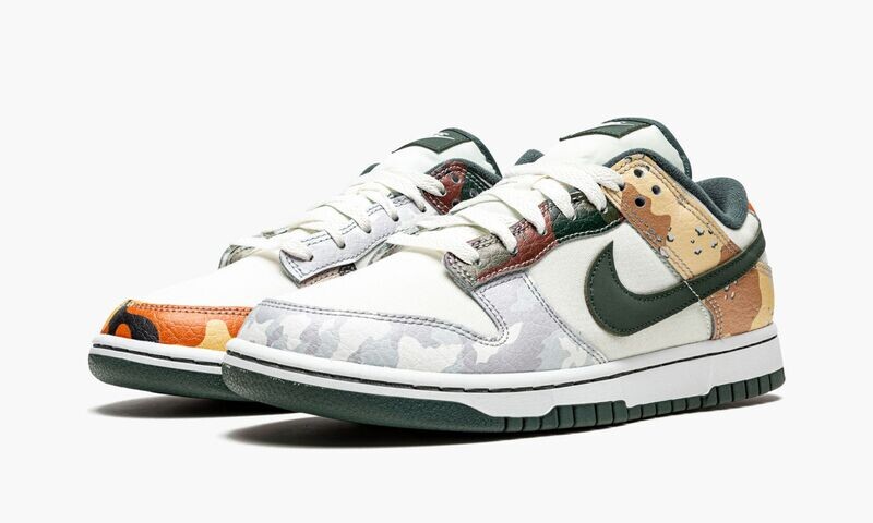 NIKE DUNK LOW SE "MULTI-CAMO" SNEAKERS